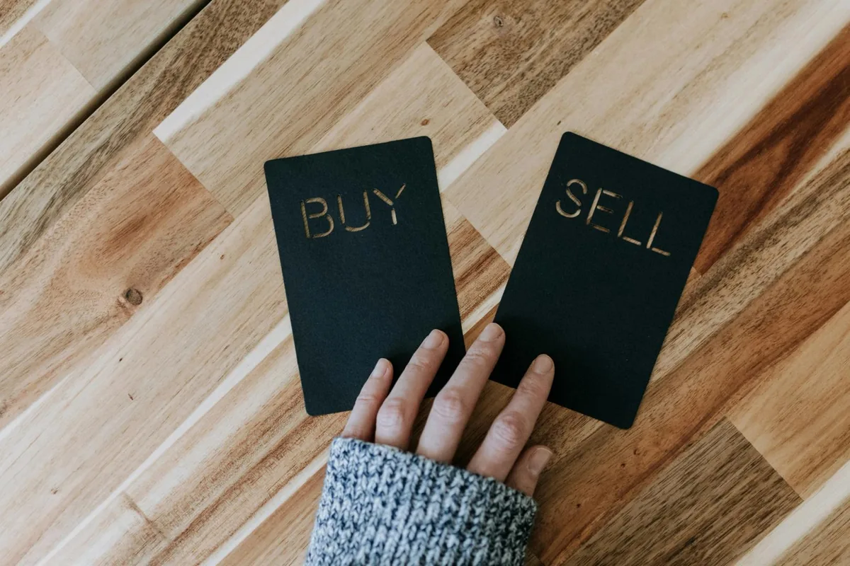 Standard Chartered Analyst Says Bitcoin’s Market Low May Be Near