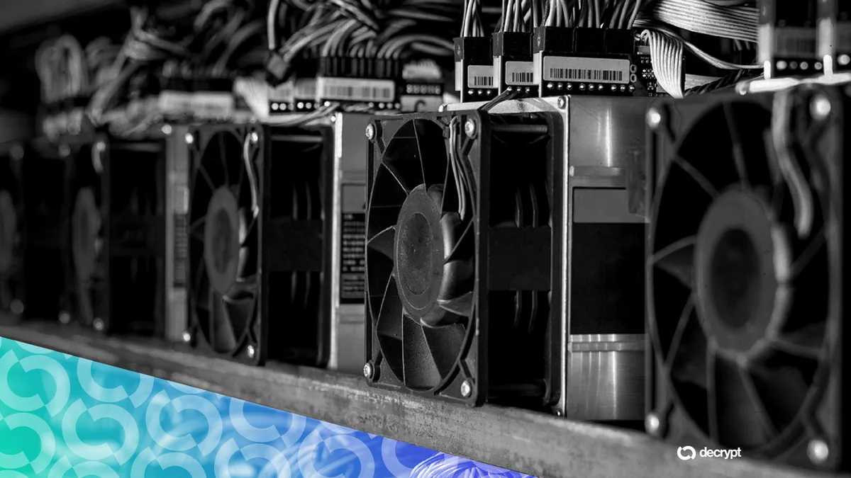 Malezya, Elektrik Hırsızlığı Operasyonlarında 75.000’den Fazla Kripto Madencilik Cihazına El Koydu