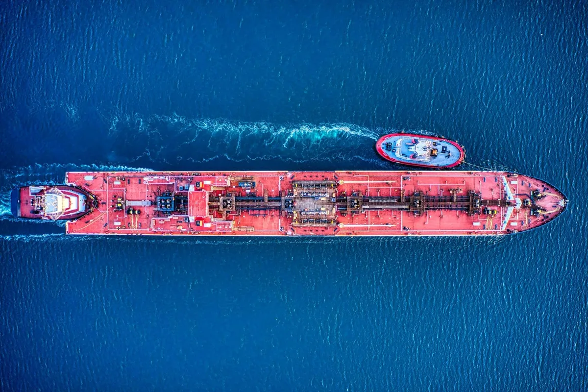Bitcoin Falls as U.S.-Iran Tensions Rise, Despite Ongoing ETF Demand