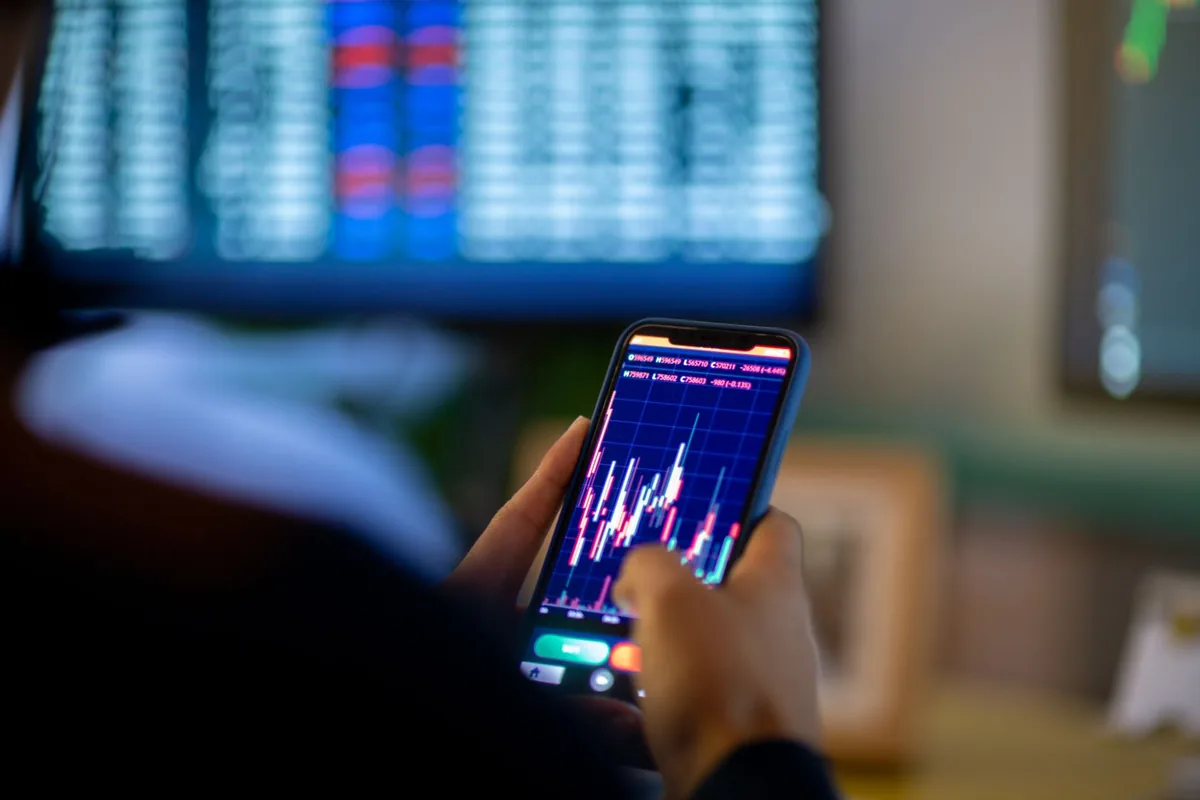 Analista de Standard Chartered ve señales alcistas clave para bitcoin