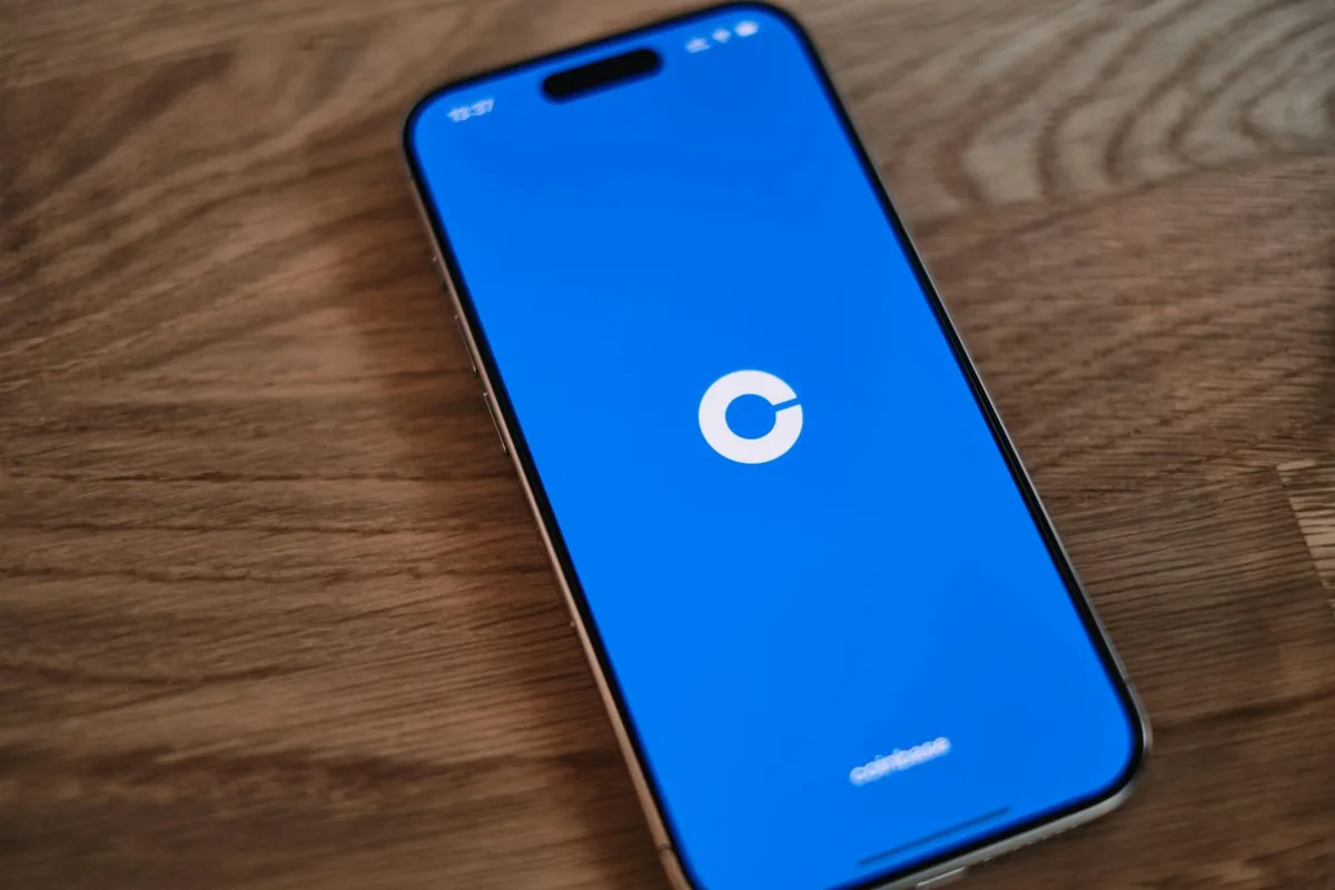 Coinbase, ikinci çeyrek gelir tahminlerini kaçırınca yüzde 5 geriledi