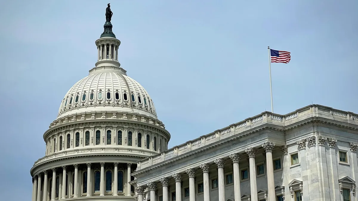 U.S. Senators Back Bill Restricting Adversarial AI in Federal Agencies