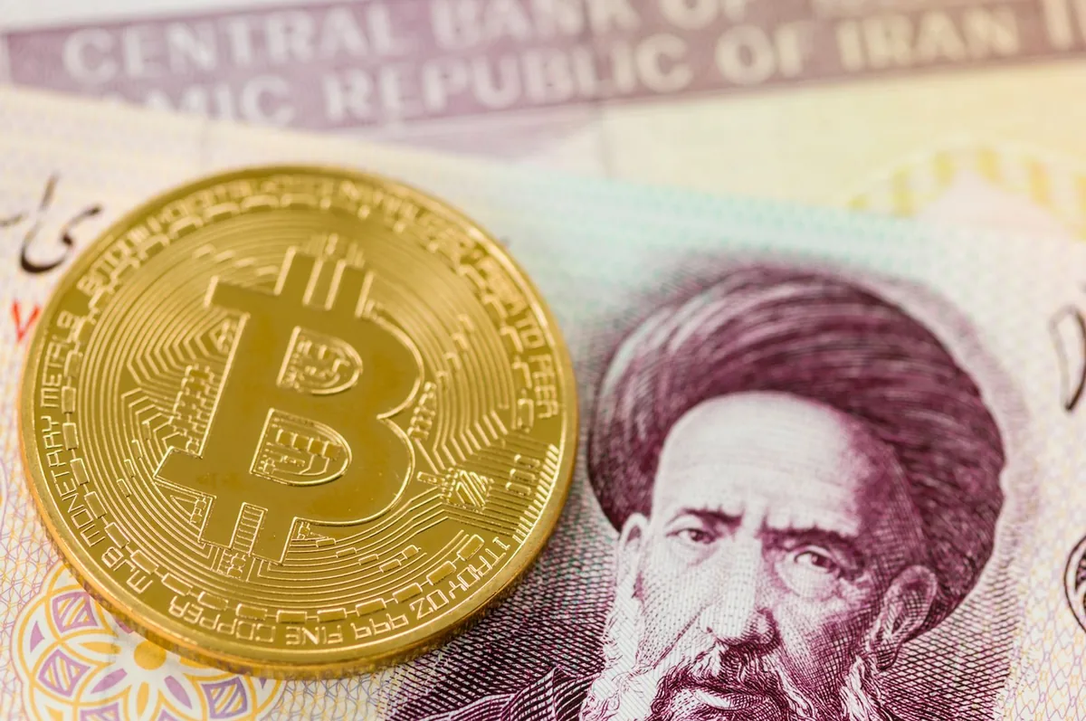 Bitcoin sube a máximo de dos semanas sobre los 65.500 dólares mientras cae el petróleo